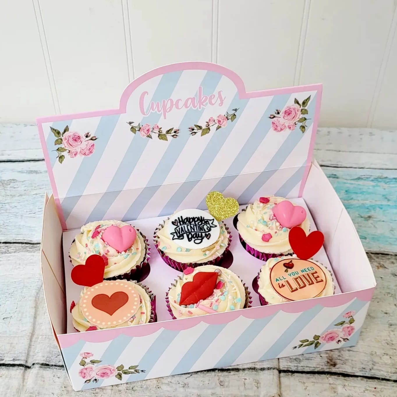 Afternoon tea cupcake display boxes  (6 full size/12 mini cupcakes)